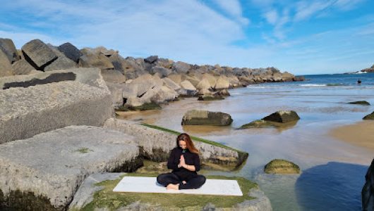Yoga LovingOm (Centro de yoga)